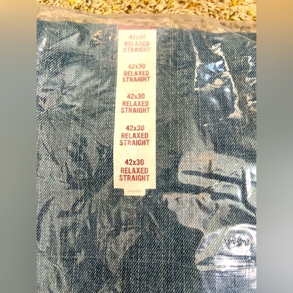 NWT Men’s relaxed, straight Arizona jeans 42X30 washed blue jeans - Picture 3 of 5